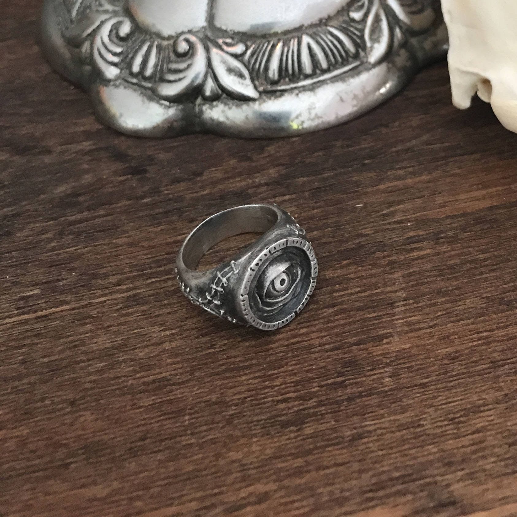 Witchy Eye Signet Ring - Eye Put a Spell on You