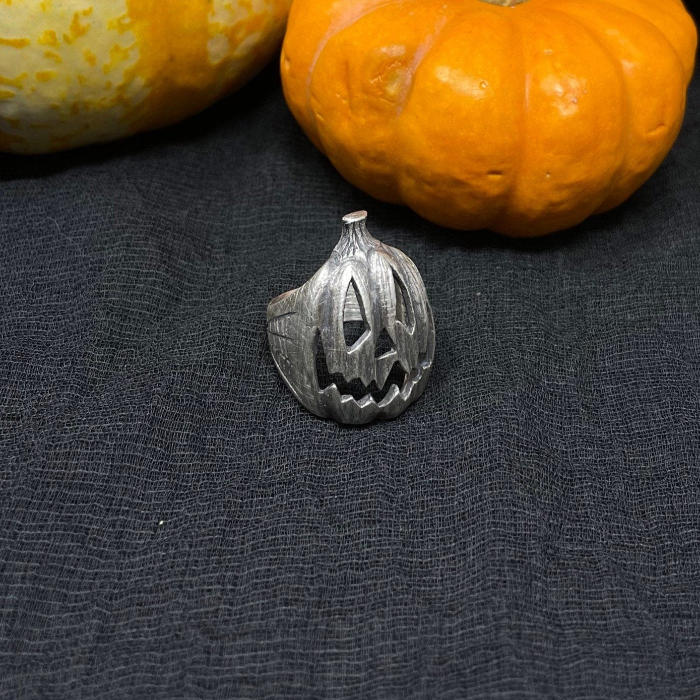 Big Jack-O Lantern Pumpkin Ring