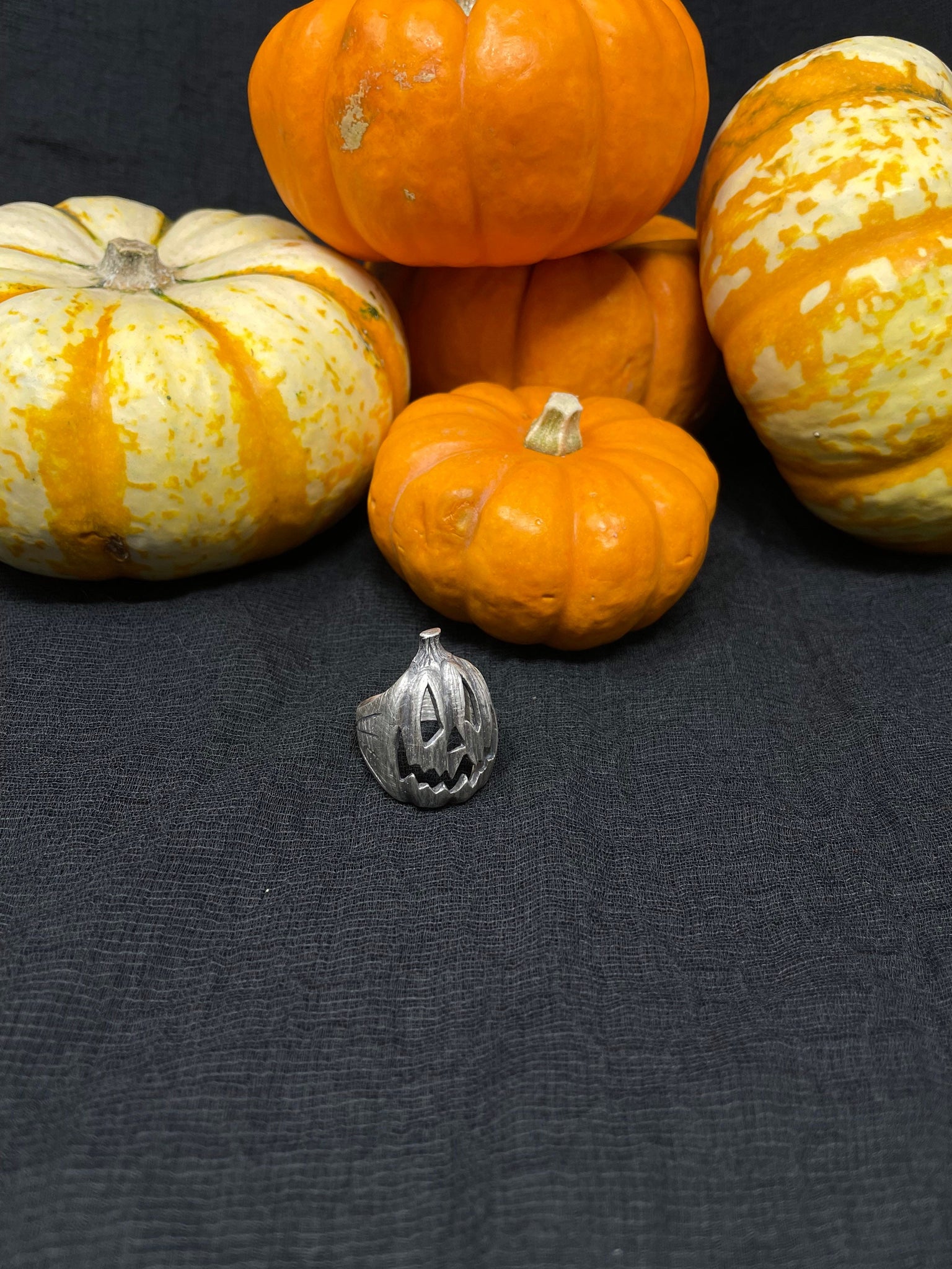Big Jack-O Lantern Pumpkin Ring